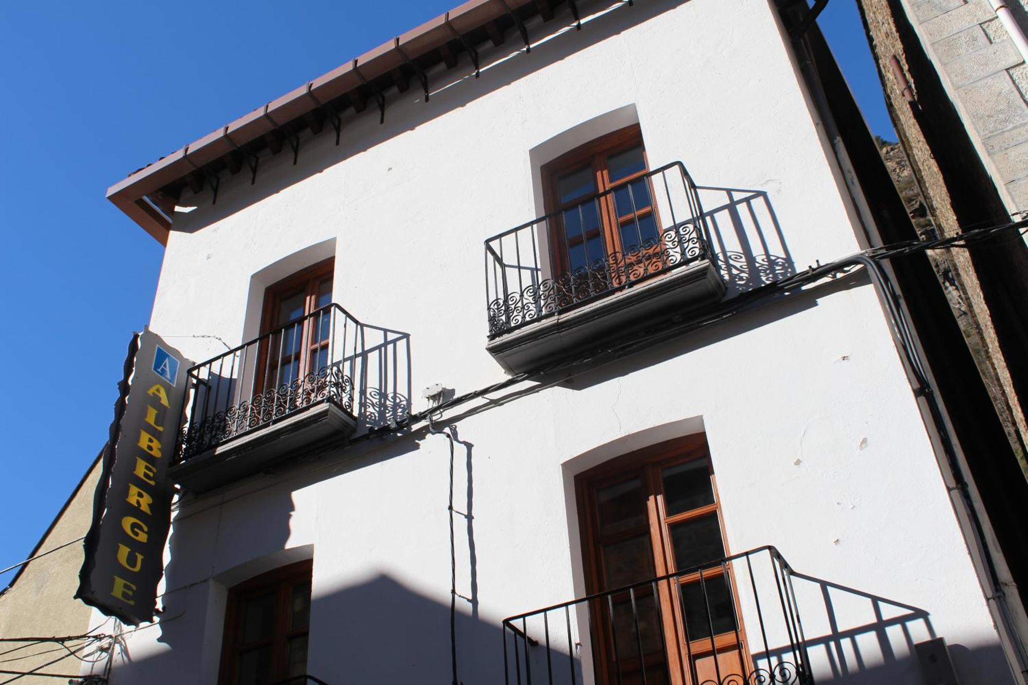 Albergue-Refugio Sargantana Канфранк Экстерьер фото